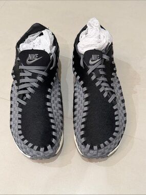 Nike Black & Gray Woven Slip-On Sneakers